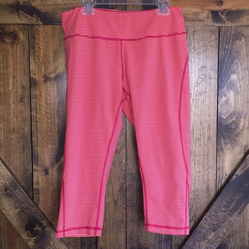 NWOT Zella cropped orange pink striped leggings! - Picture 2 of 6